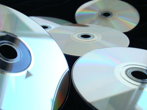 Can old CD’s fight pollution as activated carbon?